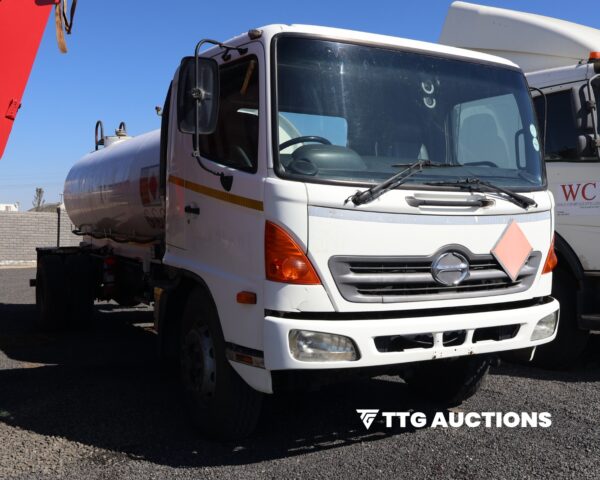 2007 Hino Super F Diesel Tanker - Image 3
