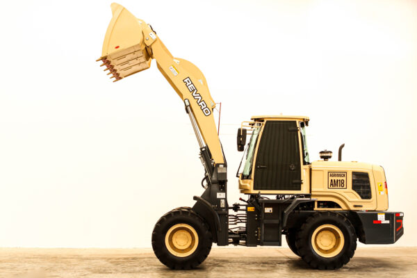 Revaro AM18 Front End Loader - Image 8