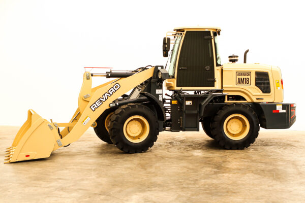 Revaro AM18 Front End Loader - Image 11