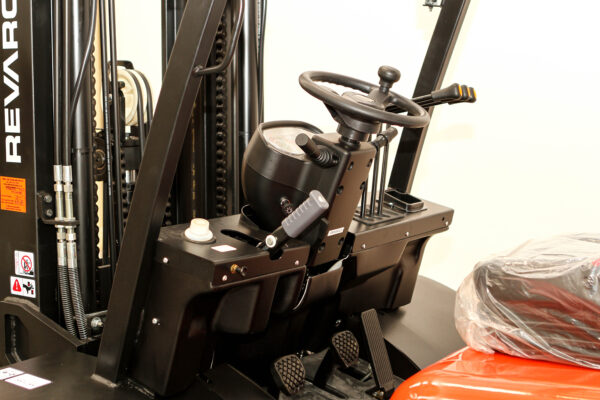 AT25D Forklift  2.5 Ton All Terrain Forklift - Image 7