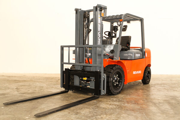 REVARO FD50D 5Ton Forklift