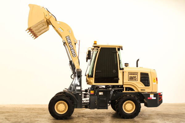 REVARO AM15 Front End Loader - Image 9