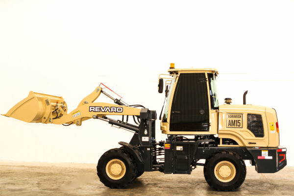 REVARO AM15 Front End Loader - Image 10