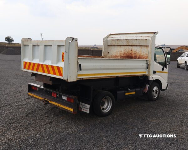 2021 TOYOTA DYNA 150 DSL 4-093 ch-cab - Image 6
